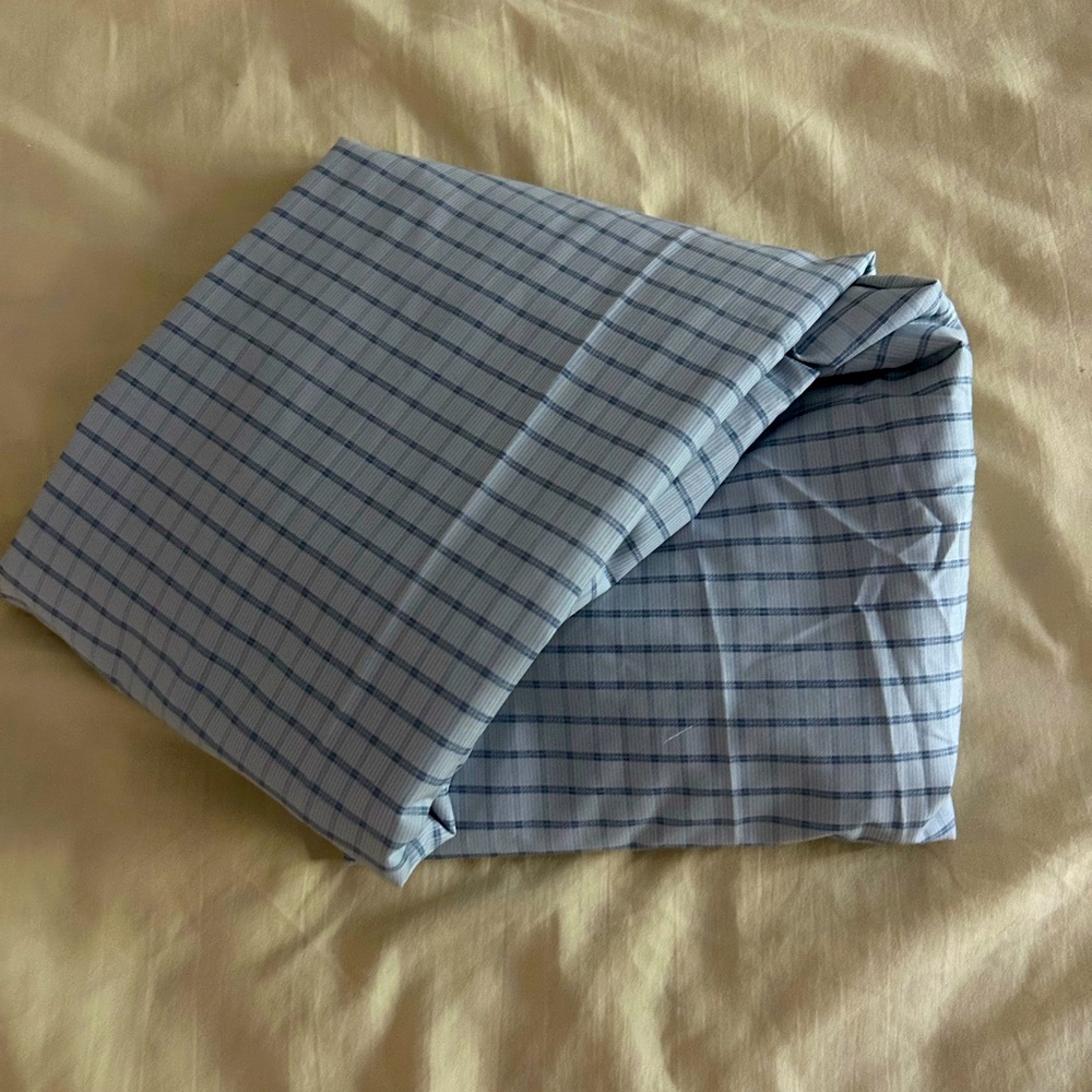 NWOT Blue Checkered Fitted Twin Bedding Sheet
